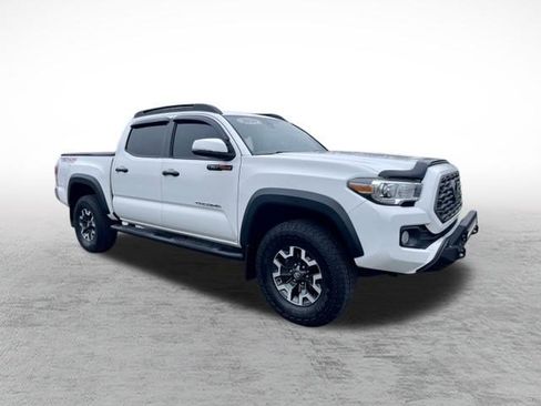 Used 2020 Toyota Tacoma TRD Off-Road image 3