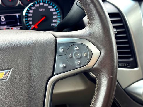 Used 2016 Chevrolet Suburban LT image 30