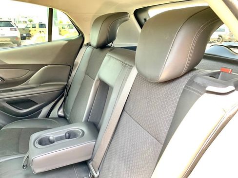 Used 2021 Buick Encore Preferred FWD image 13