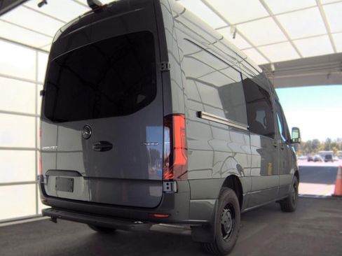 Used 2026 Mercedes-Benz Sprinter 2500 image 4
