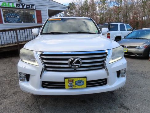 Used 2013 Lexus LX 570 4WD image 3