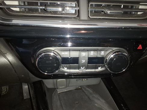 Certified 2024 Chevrolet Trax ACTIV w/ Sunroof Package image 36