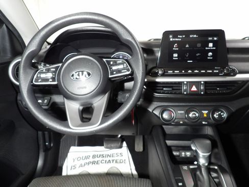 Used 2021 Kia Forte LXS FWD image 11