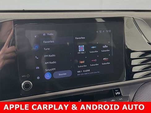 Certified 2025 Toyota Camry SE image 2