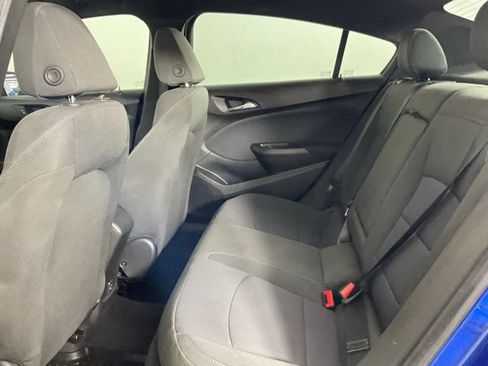Used 2019 Chevrolet Cruze LT w/ Convenience Package FWD image 13