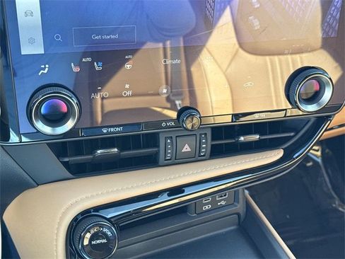 Certified 2024 Lexus NX 250 FWD w/ Premium Package image 19