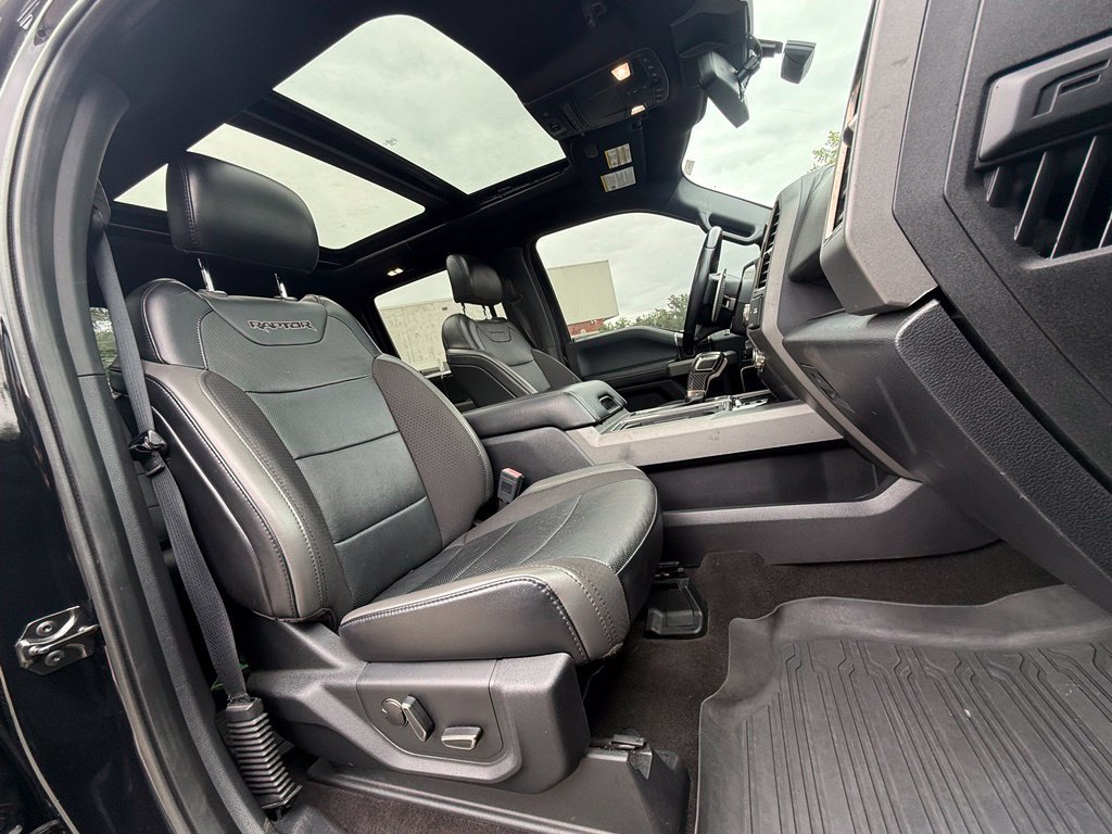 Used 2019 Ford F150 Raptor w/ Equipment Group 802A Luxury AWD/4WD image 26