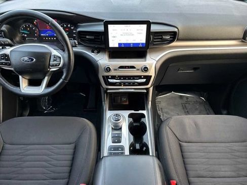 Used 2020 Ford Explorer XLT w/ Class III Trailer Tow Package image 5