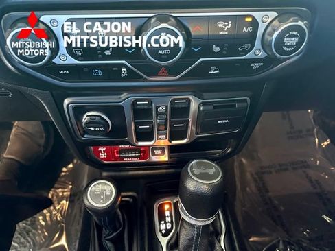 Used 2023 Jeep Wrangler Unlimited Rubicon 4xe w/ Steel Bumper Group AWD/4WD image 20