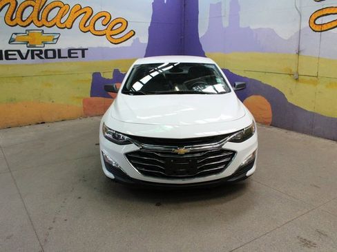 Used 2021 Chevrolet Malibu LS image 3