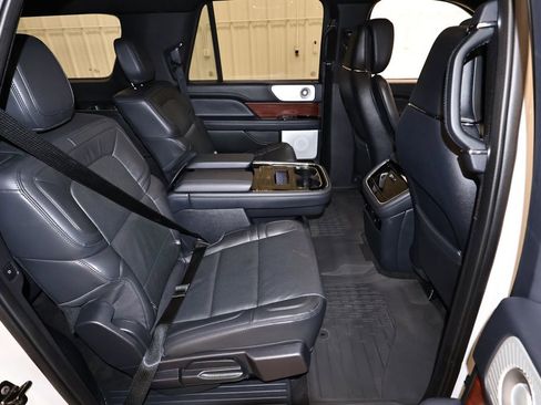 Used 2024 Lincoln Navigator L Reserve AWD/4WD image 20