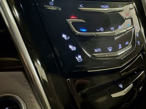 Used 2020 Cadillac Escalade Luxury image 24