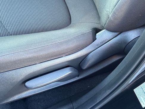 Used 2022 Toyota RAV4 LE image 45