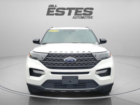 Used 2023 Ford Explorer XLT w/ Equipment Group 202A AWD/4WD image 6