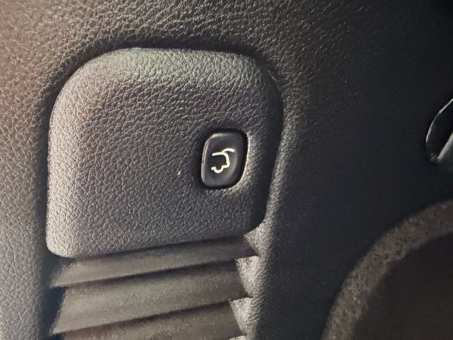 Used 2019 Jeep Grand Cherokee Altitude AWD/4WD image 37