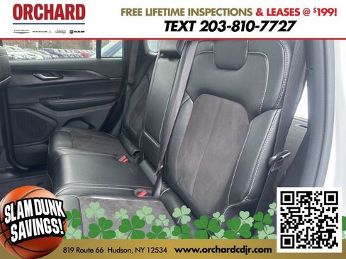 Used 2023 Jeep Grand Cherokee Altitude image 16