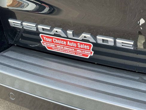 Used 2019 Cadillac Escalade ESV Luxury AWD/4WD image 5