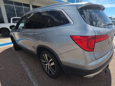 Used 2016 Honda Pilot Touring image 13