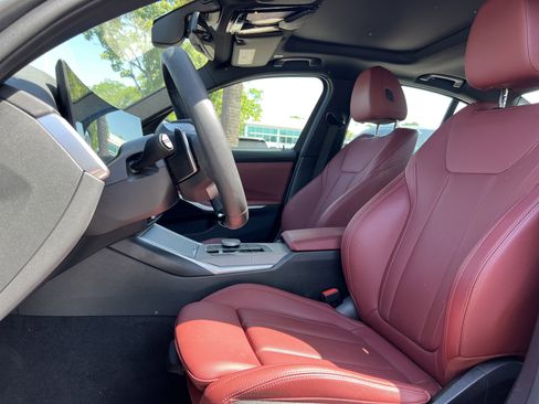 Used 2025 BMW 330i Sedan image 16