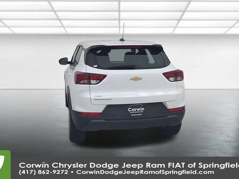 Used 2021 Chevrolet TrailBlazer LS image 12