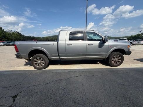 Used 2024 RAM 2500 Limited AWD/4WD image 39