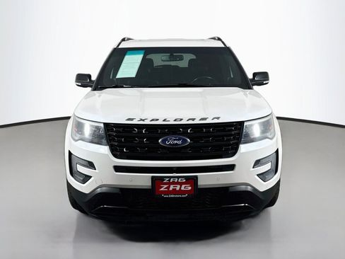 Used 2016 Ford Explorer Sport w/ Equipment Group 401A AWD/4WD image 8