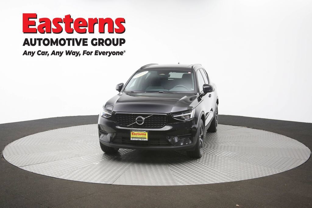 Used 2024 Volvo XC40 B5 Core AWD/4WD image 56