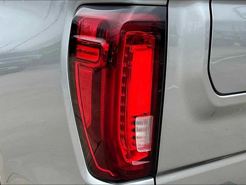 Used 2023 GMC Sierra 1500 AT4 w/ AT4 Premium Package image 28