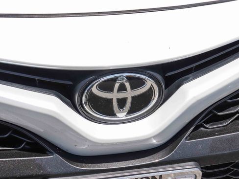 Used 2022 Toyota Camry XSE w/ Carpet Mat Package (TMS) FWD image 4