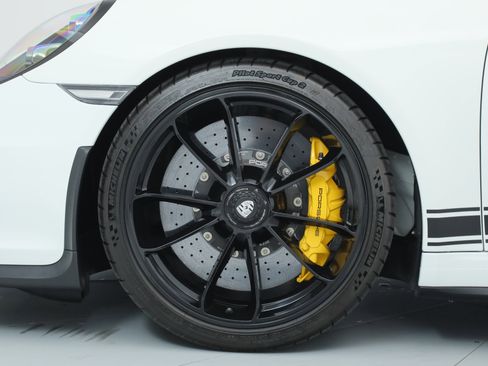 Used 2016 Porsche 911 R image 41