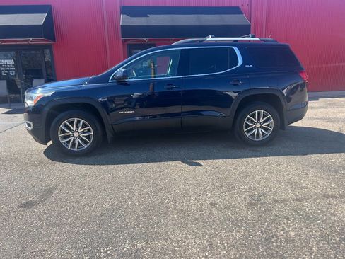 Used 2017 GMC Acadia SLE image 10