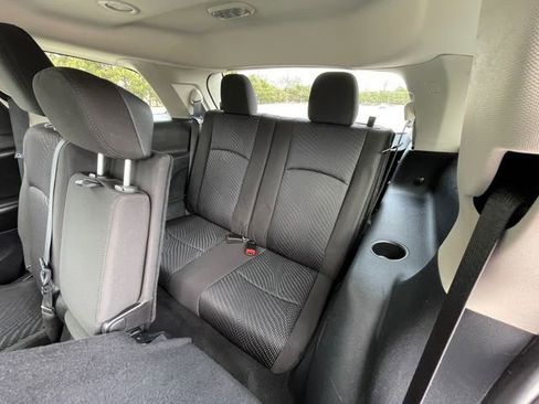 Used 2015 Dodge Journey SXT w/ Flexible Seating Group FWD image 20