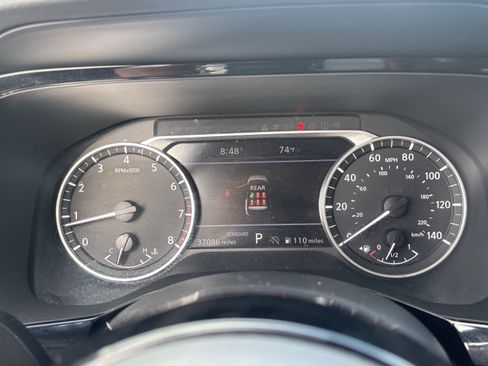 Used 2025 Nissan Pathfinder SL FWD image 28