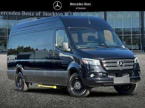 New 2026 Mercedes-Benz Sprinter 2500 image 1