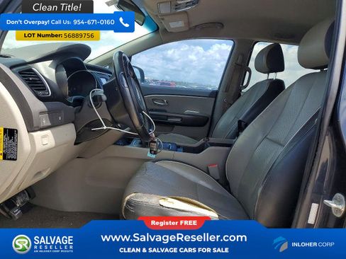 Used 2016 Kia Sedona LX w/ LX Essentials Premium Package FWD image 9