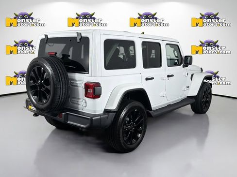 Used 2025 Jeep Wrangler Unlimited Sahara image 5