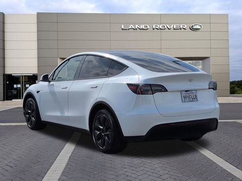 Used 2025 Tesla Model Y Long Range image 7
