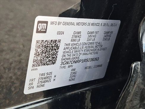 Used 2024 Chevrolet Equinox EV RS FWD image 23