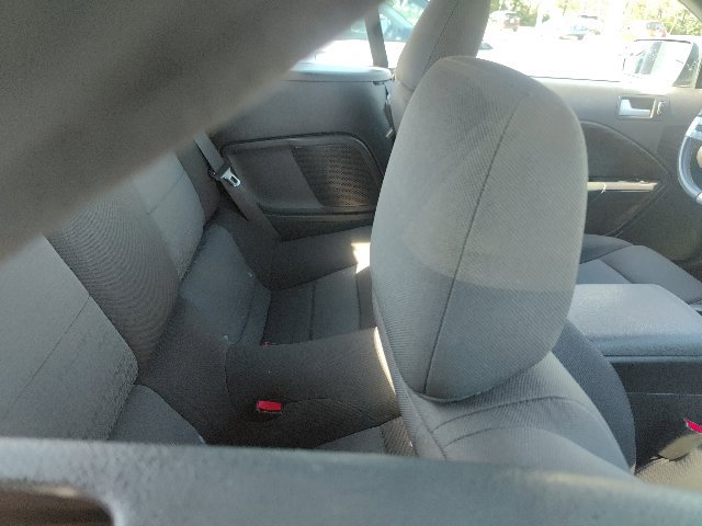 Used 2008 Ford Mustang Premium RWD image 26