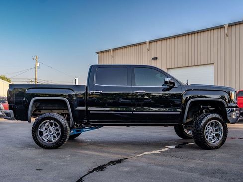 Used 2018 GMC Sierra 1500 SLT AWD/4WD image 2