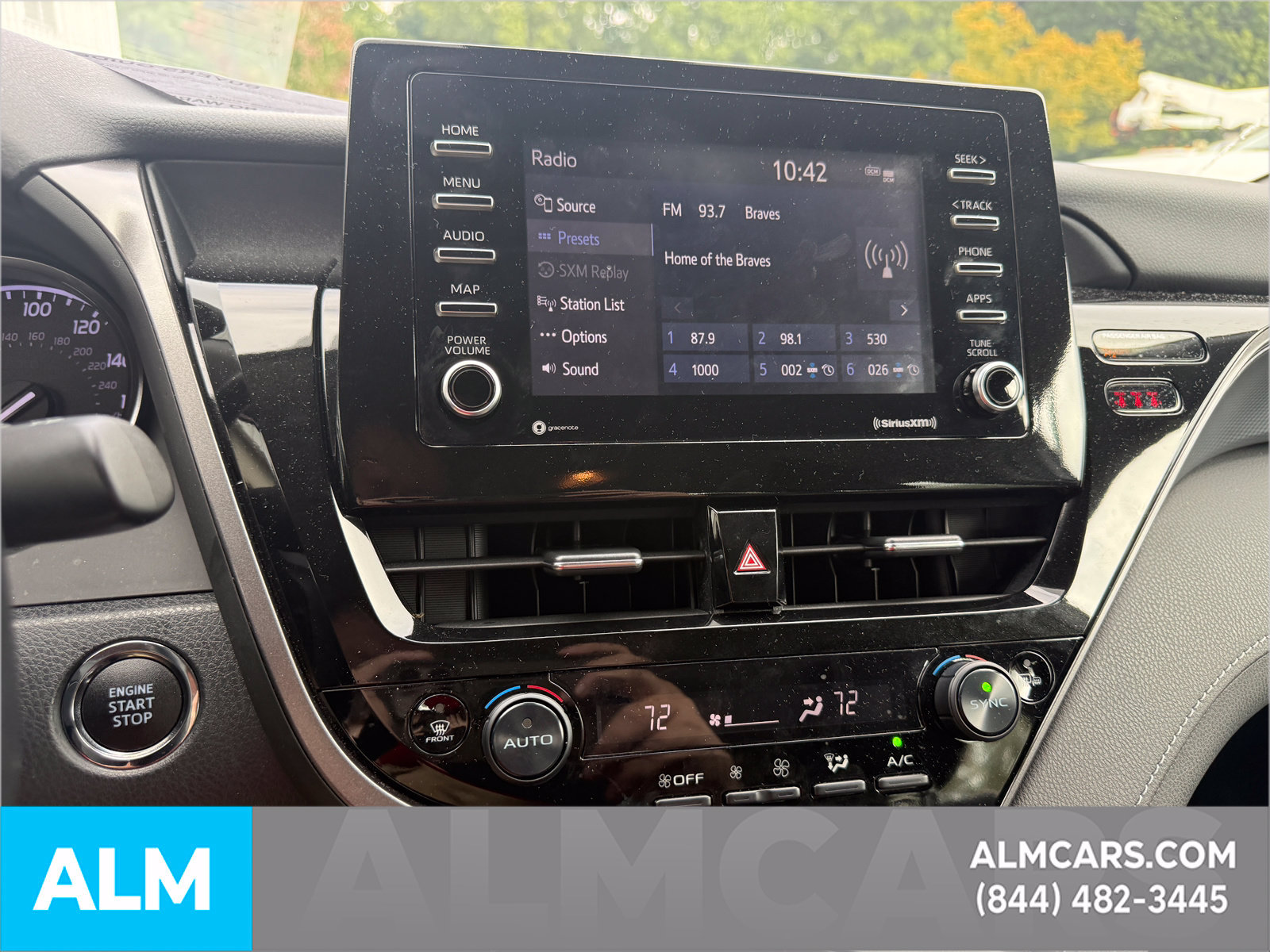 Used 2022 Toyota Camry SE w/ Convenience Package FWD image 14