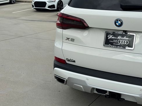 Used 2022 BMW X5 xDrive45e w/ Climate Comfort Package image 15