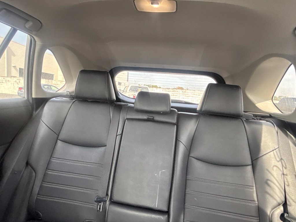 Used 2024 Toyota RAV4 XLE FWD image 7
