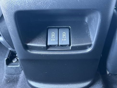Used 2018 Honda CR-V Touring image 32