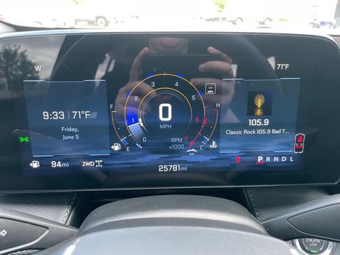 Used 2026 Chevrolet Equinox LT AWD/4WD image 9