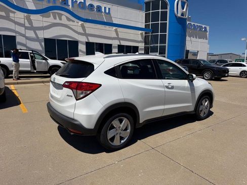Used 2020 Honda HR-V EX image 2