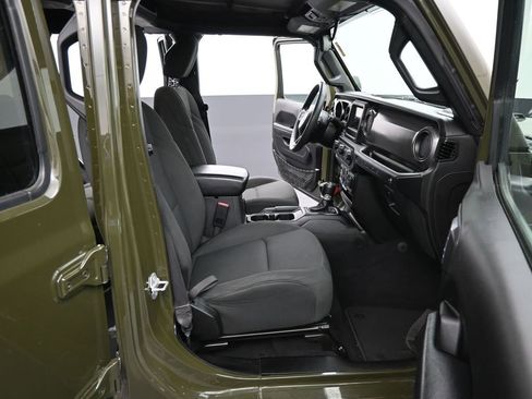 Used 2023 Jeep Wrangler Sport S image 31