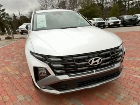 Used 2025 Hyundai Tucson SEL image 4