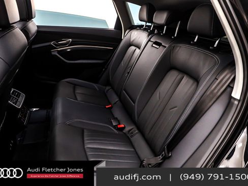 Used 2024 Audi Q8 e-tron Premium Plus w/ Premium Plus Package image 8