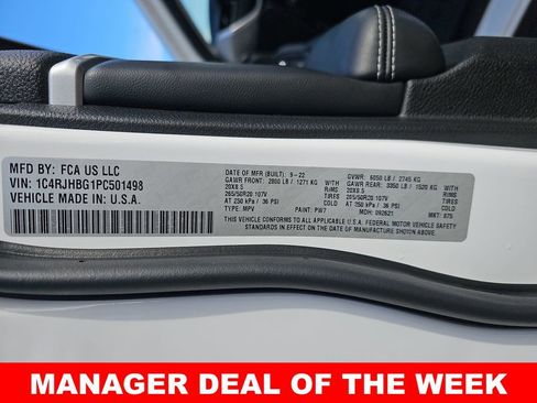 Used 2023 Jeep Grand Cherokee Limited w/ Luxury Tech Group II image 43